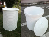 Plastic tubs
